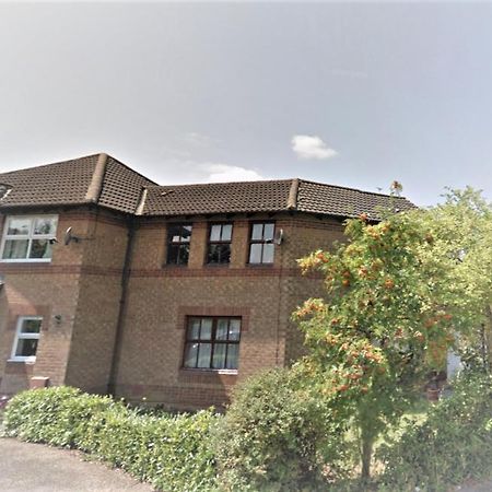 Oldbrook Accommodation Milton Keynes Exterior foto